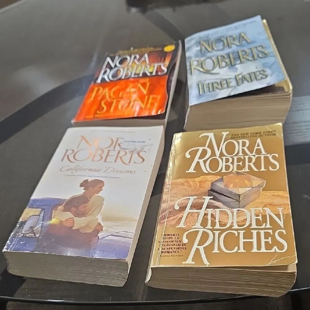 Nora Roberts Book Collection